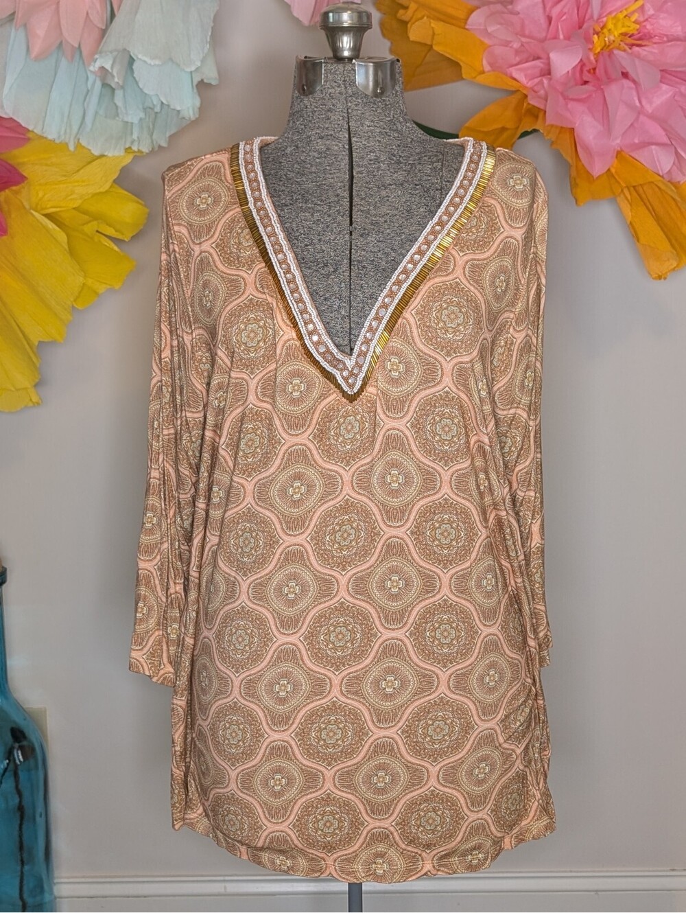 2116 - Soft Surroundings Women's 1X Beaded V-Neck Tunic Top